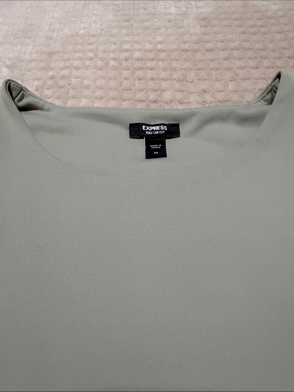 Express Body Contour Tank Top - Picture 2 of 4